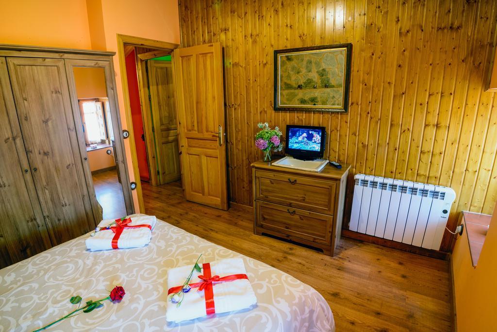 Entre Valles Country house Benllera