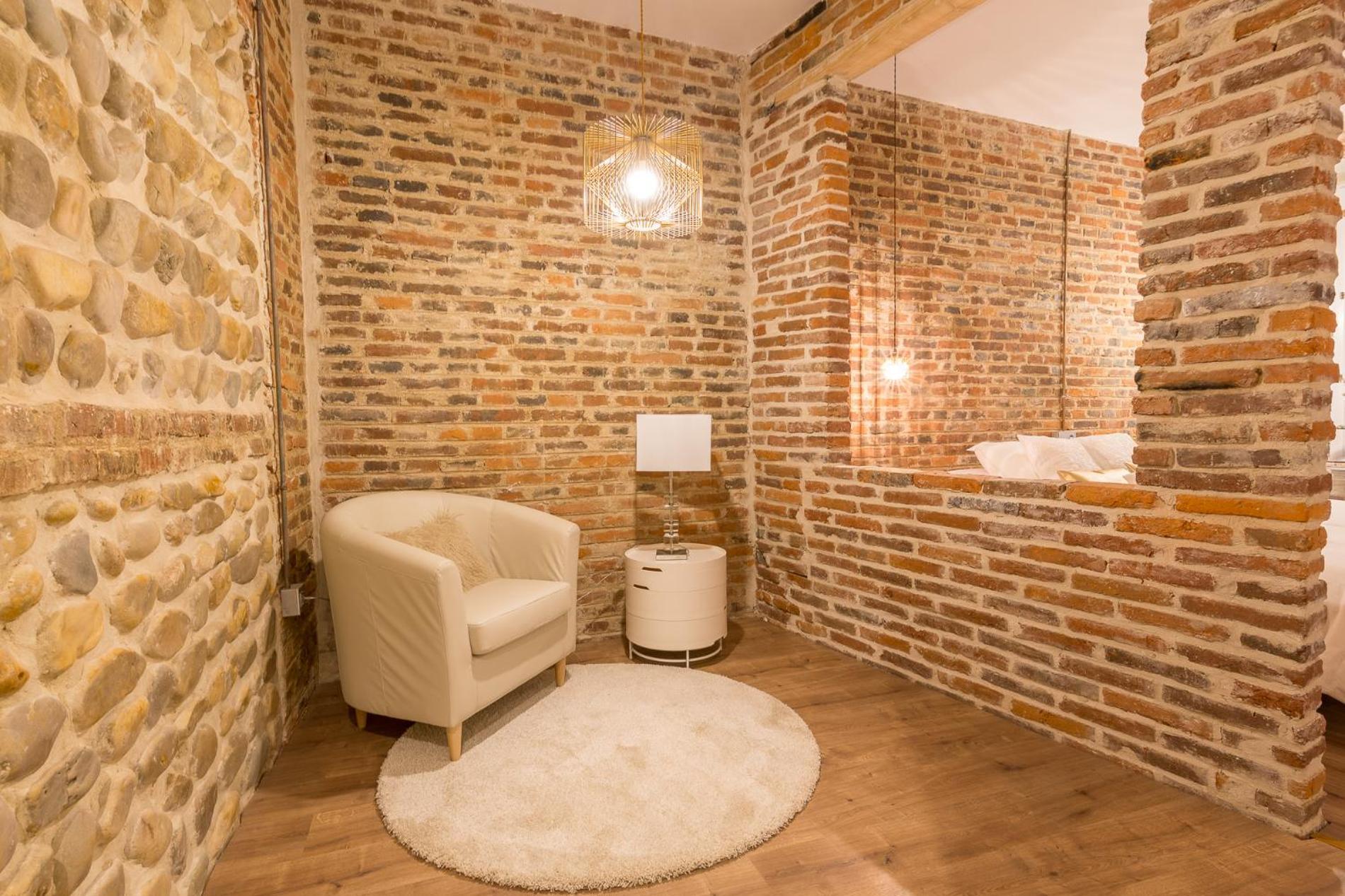 Albany Ancha 5* León