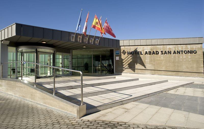 Hotel Abad San Antonio León