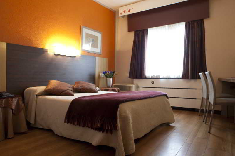 Crisol Quindós Hotel