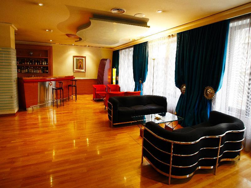 Hotel Occidental Alfonso V 4*