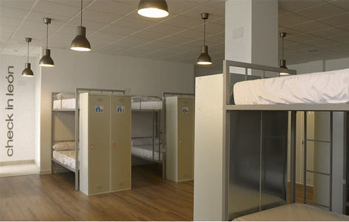 Hostal Check In *
