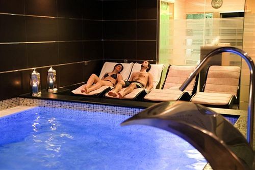 Qh Centro Hotel 3*