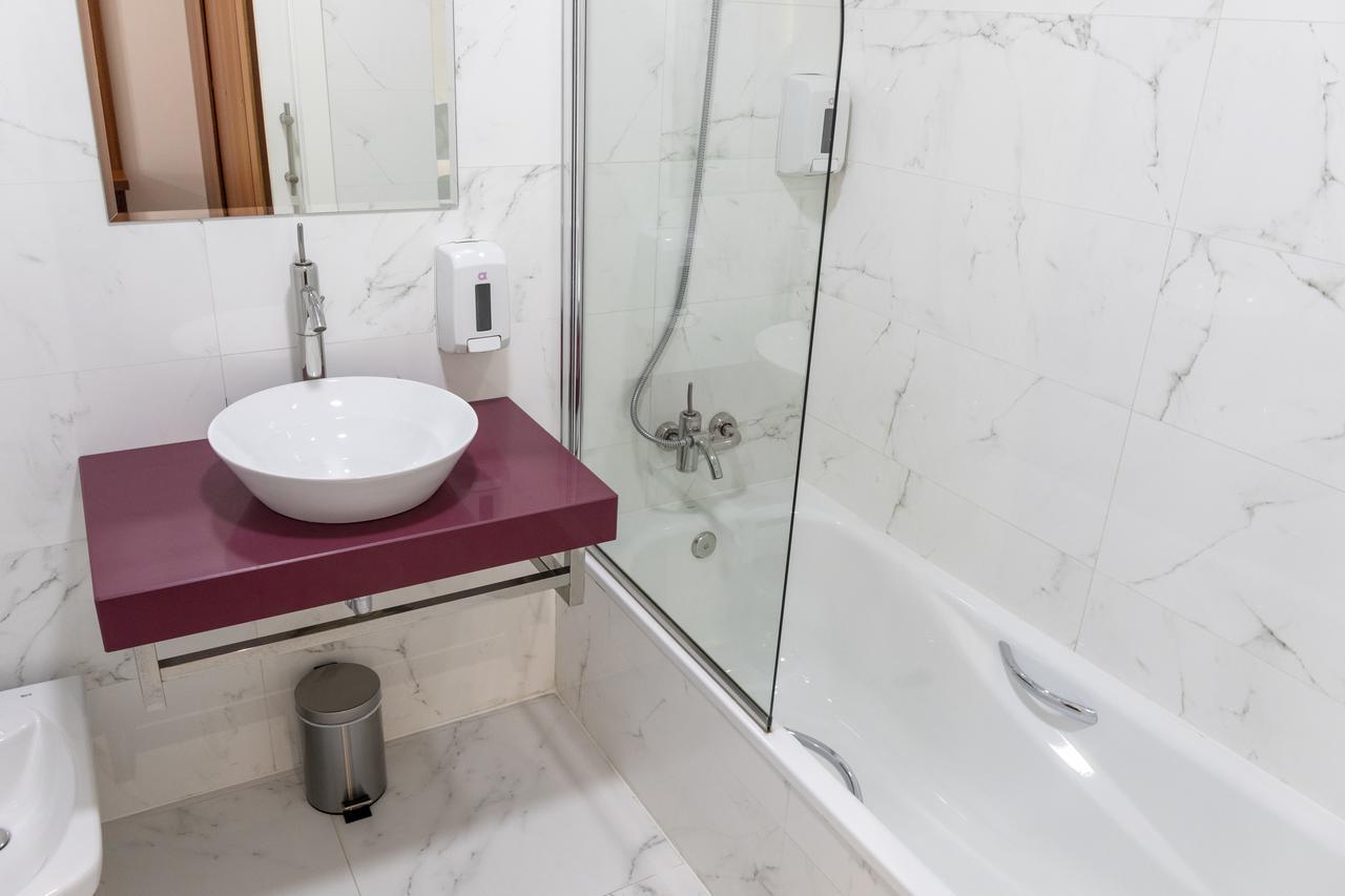 Alda Barrio Humedo 3*
