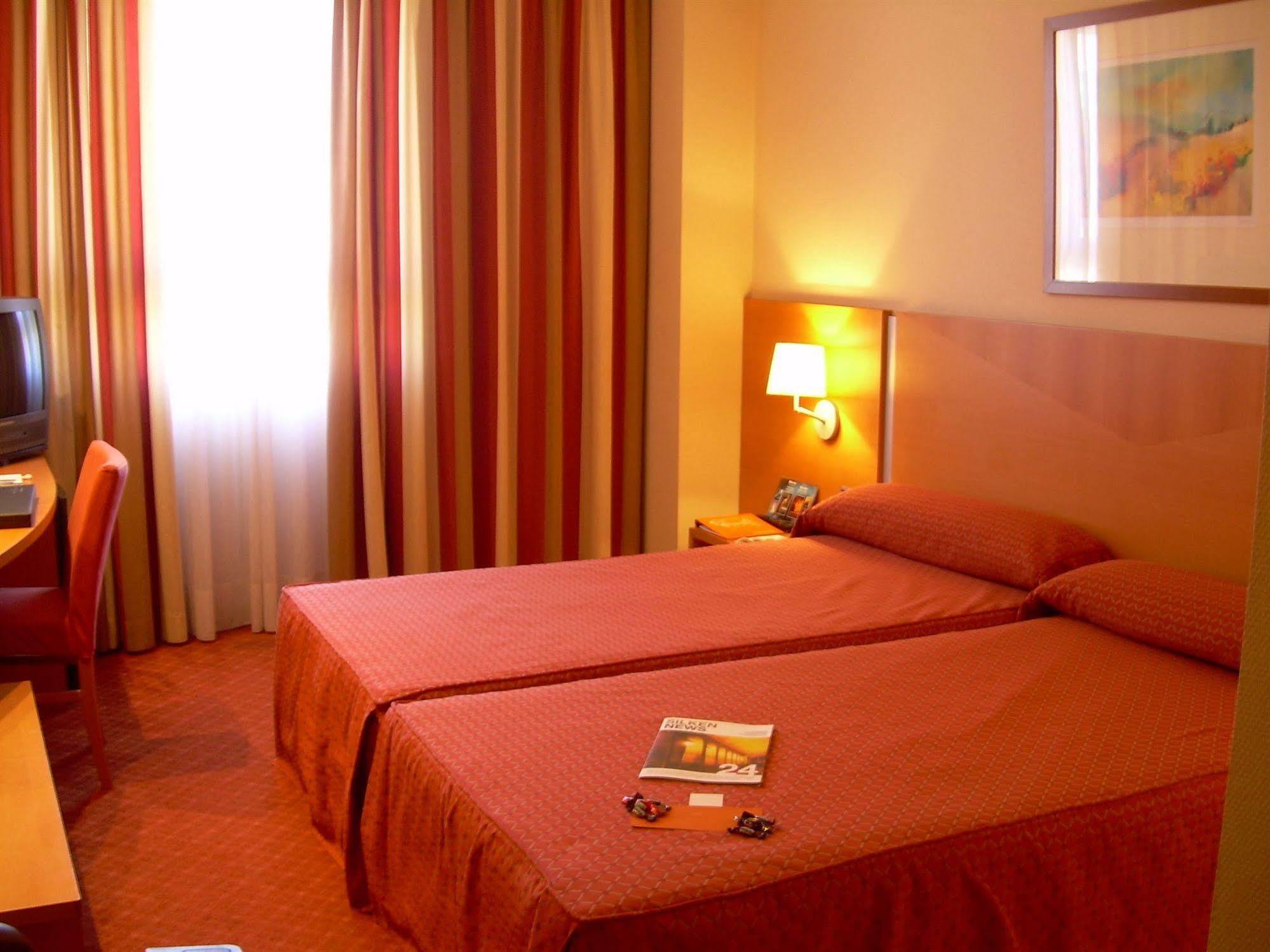 Hotel Silken Luis De
