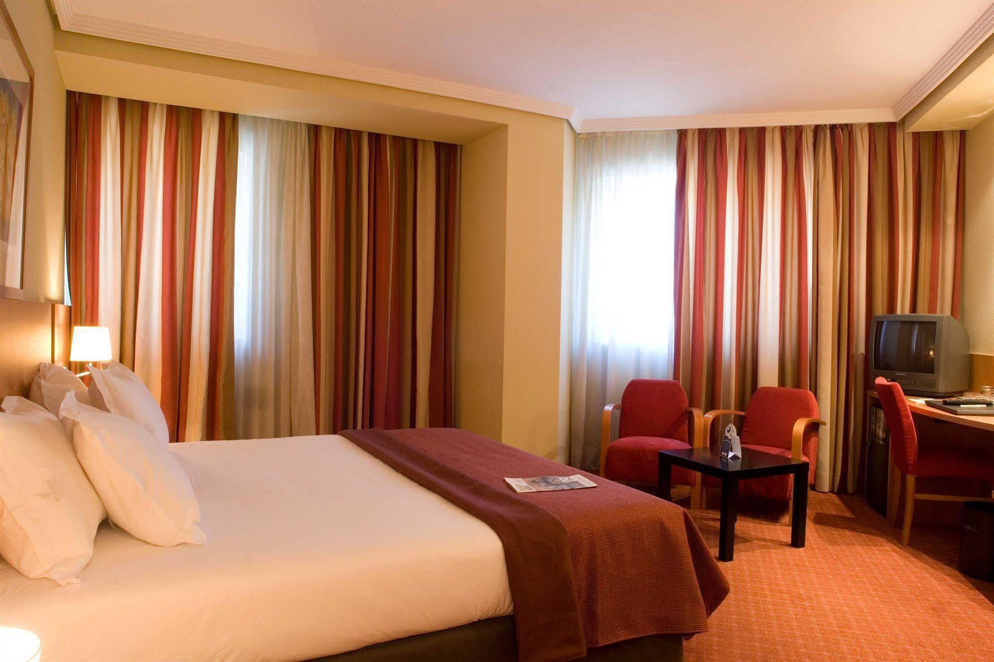 Silken Luis De Hotel