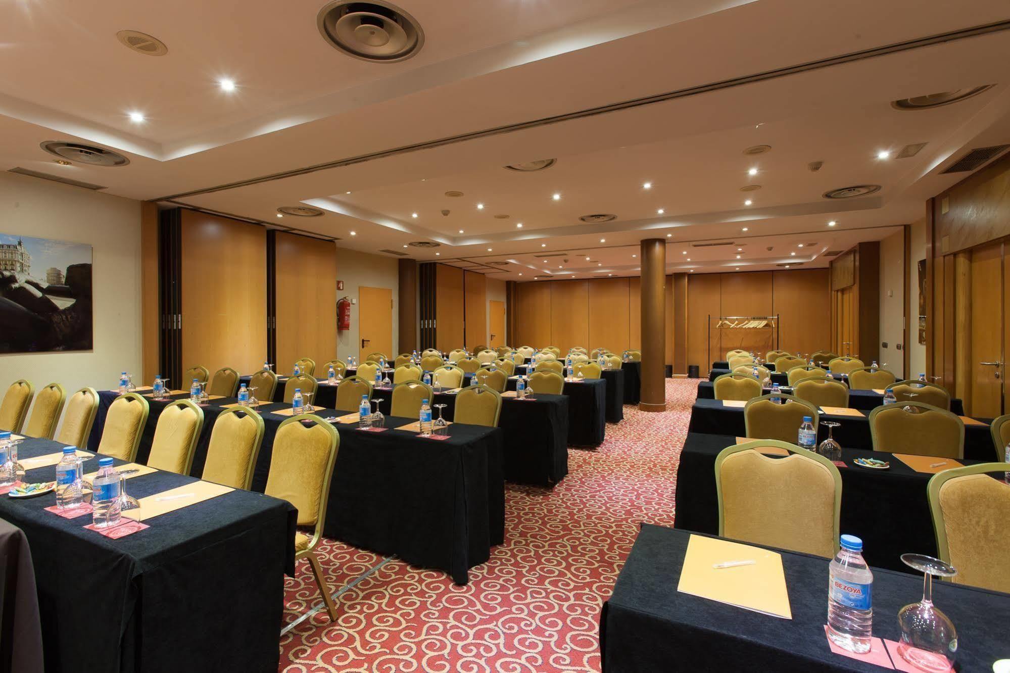 Hotel Silken Luis De 4*