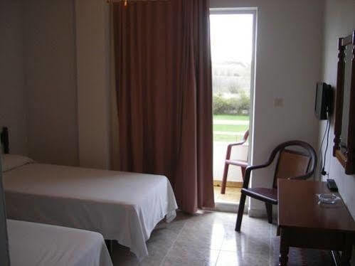 Hotel La Alegria