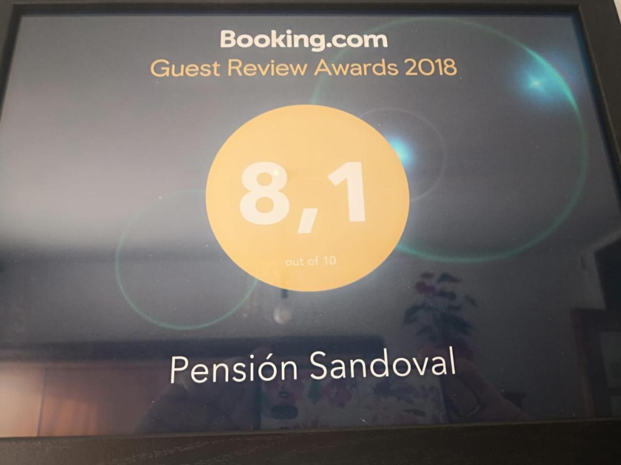 Pensión Sandoval 3*