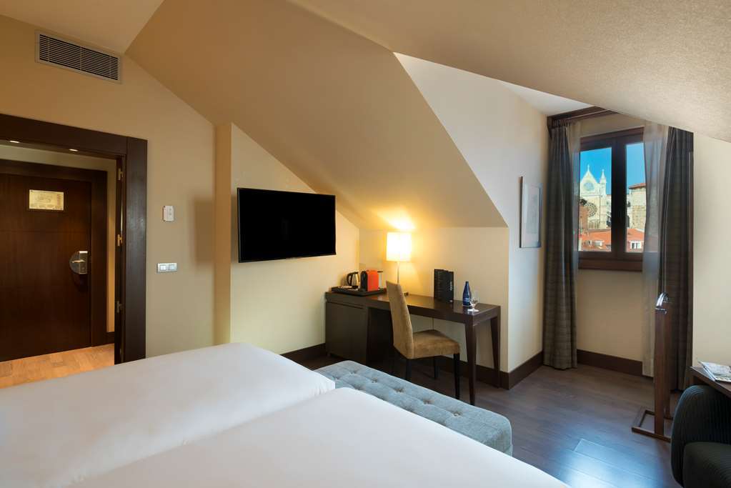 Nh Collection Plaza Mayor Hotel 4*