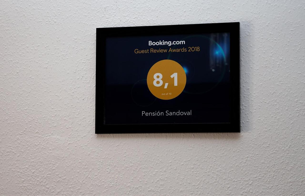 Pensión Sandoval 3*