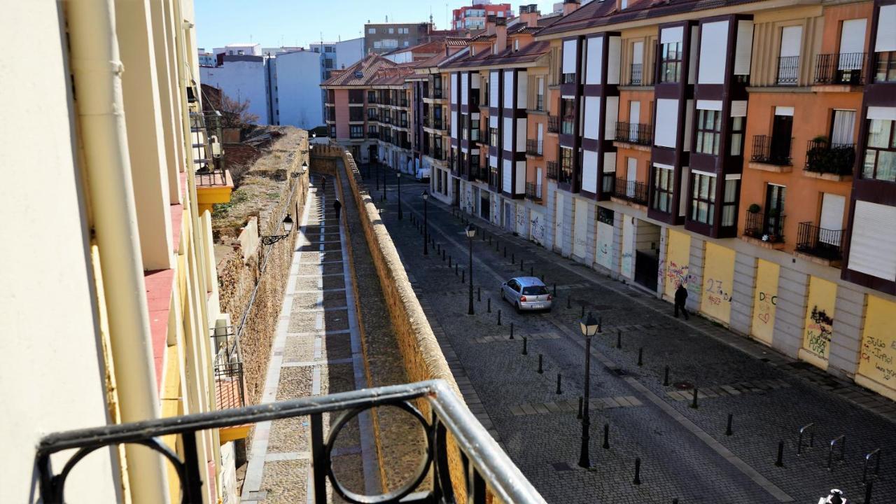 Pensión Sandoval 3*