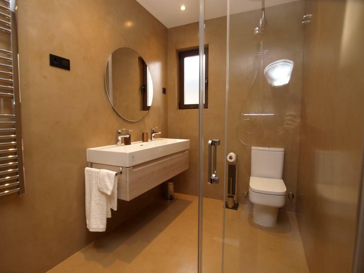 M.bell Apartment *