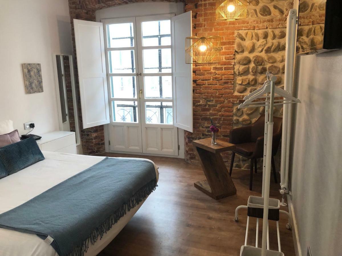 Albany Ancha Pensión 5*