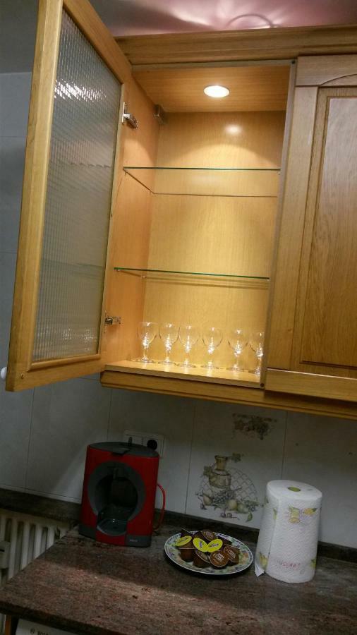 Large 90m2 Centro Apartamento *
