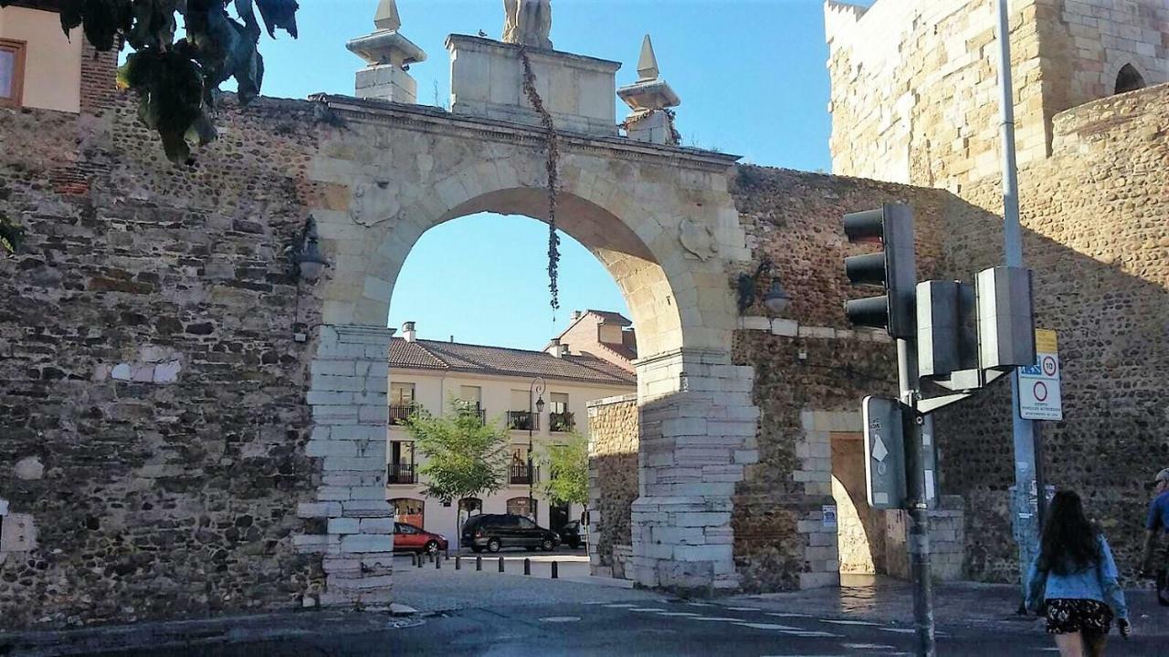 Housingleón - Muralla