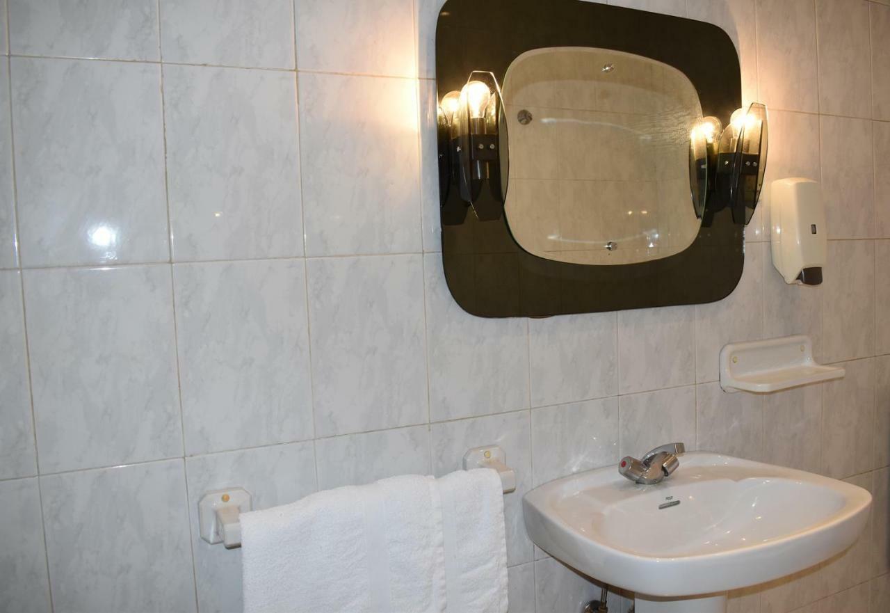 Hostal Oviedo *