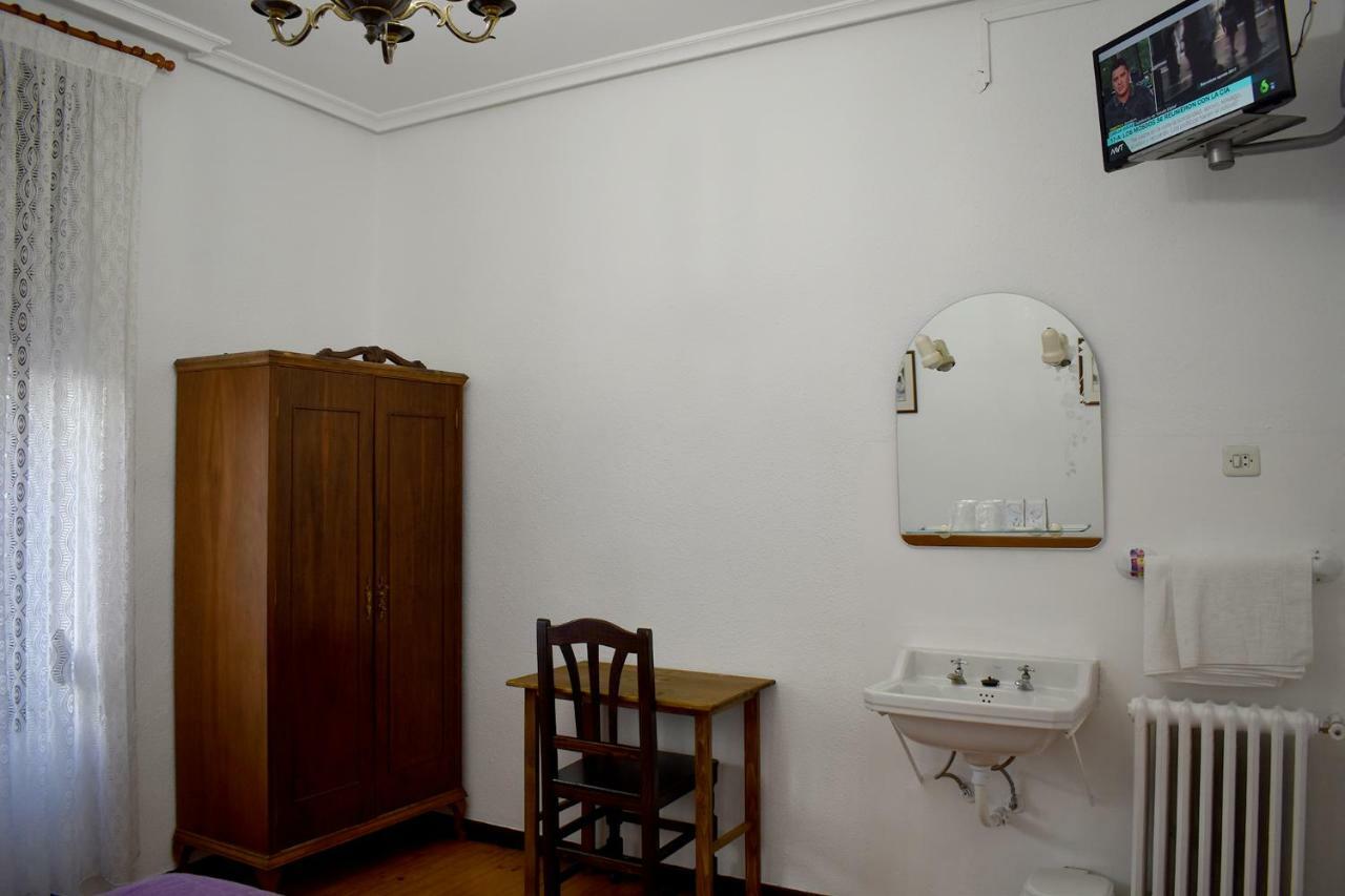 Hostal Oviedo