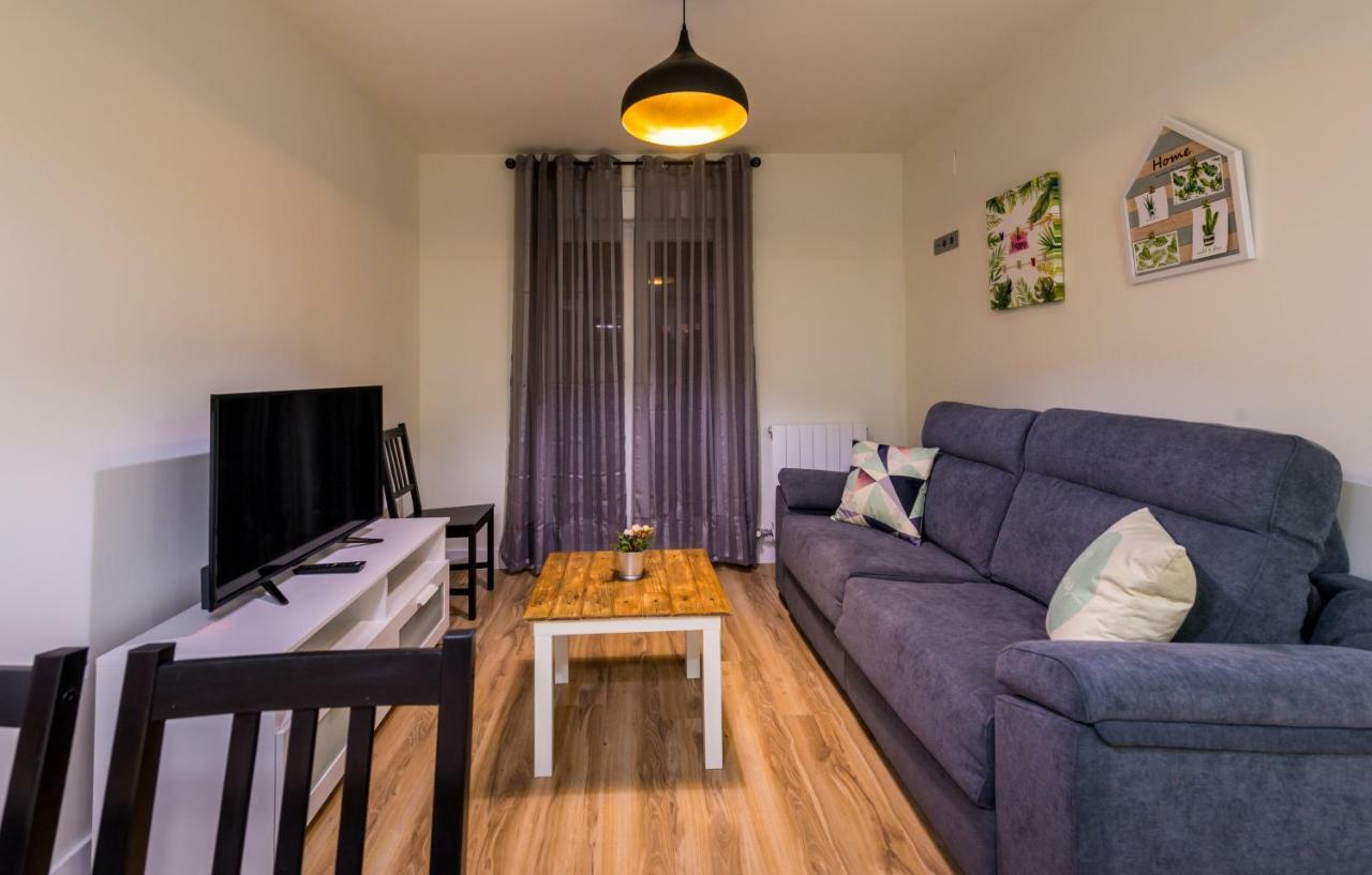Midhouse Apartment *
