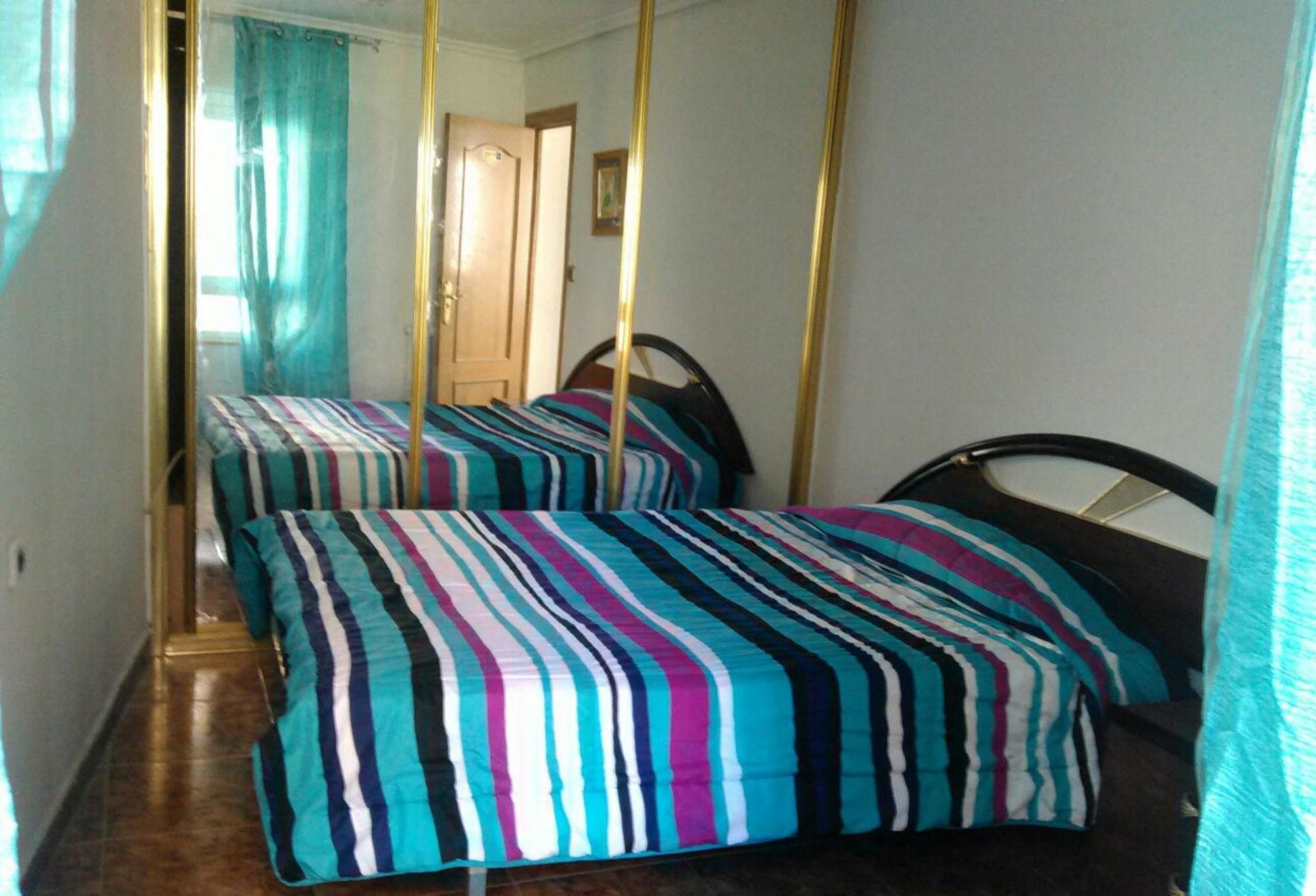 With 2 Bedrooms In Leon, With Wonderful View *