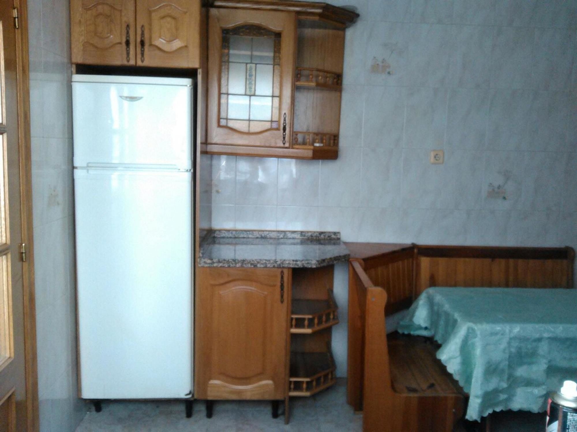 Apartamento With 2 Bedrooms In Leon, With Wonderful View