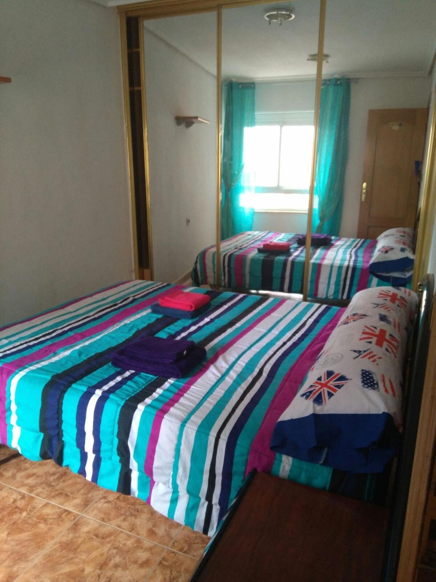 With 2 Bedrooms In Leon, With Wonderful View *