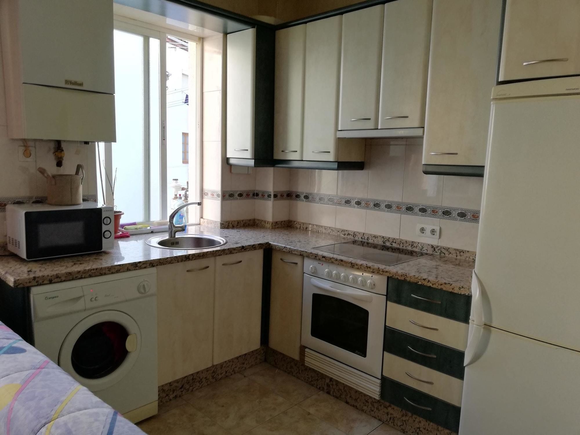 Apartment Bright With 2 Bedrooms In