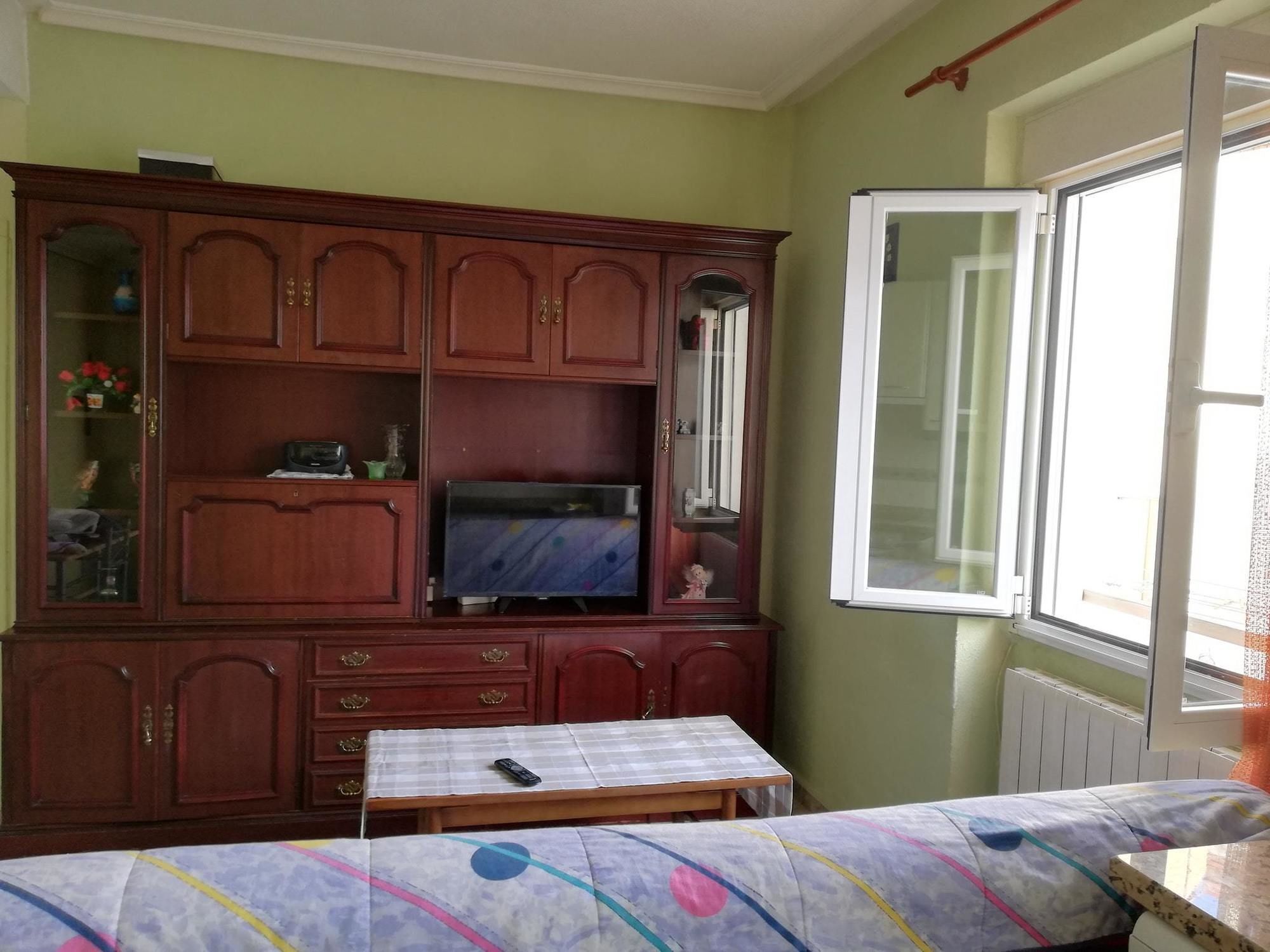 Bright With 2 Bedrooms In * León