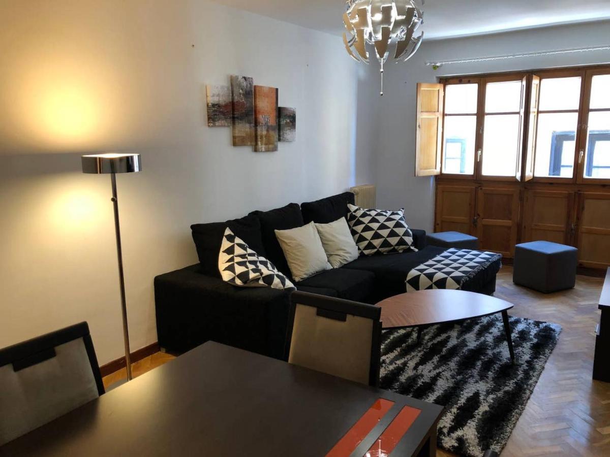 Apartamento Mulhacin * Leon